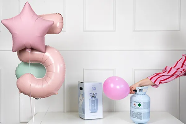 Μπαλόνια με Ήλιον: Οδηγίες & Tips για το Φούσκωμα και Ιδέες Διακόσμησης Μπαλόνια με Ήλιον: Οδηγίες & Tips για το Φούσκωμα και Ιδέες Διακόσμησης