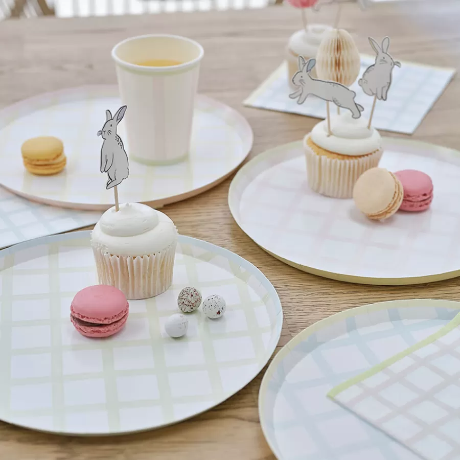 Χάρτινα πιάτα καρό παστέλ χρώματα - 8τμχ. Χάρτινα πιάτα καρό παστέλ χρώματα - 8τμχ.