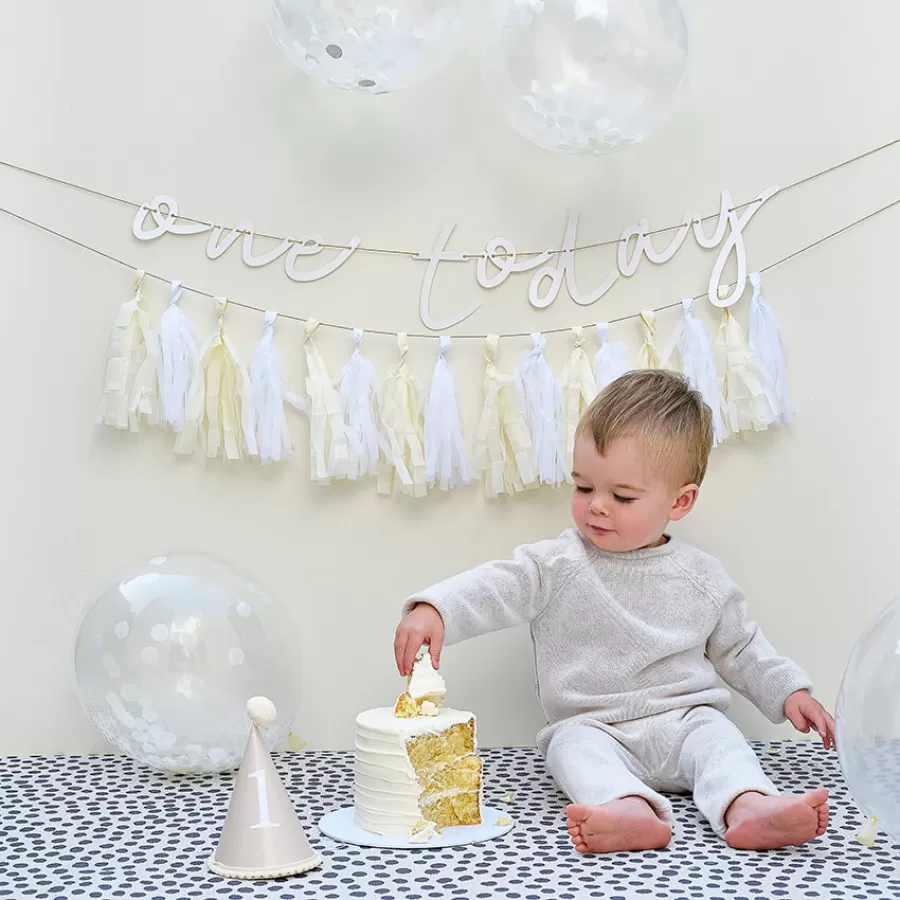 Σετ διακόσμησης για τα Πρώτα Γενέθλια κρεμ/λευκό - Cake Smash Kit Σετ διακόσμησης για τα Πρώτα Γενέθλια κρεμ/λευκό - Cake Smash Kit